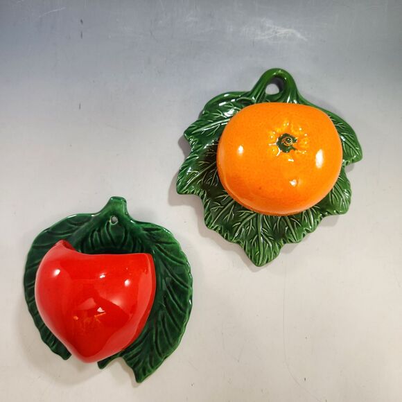Fruit Wall Pocket Vase Set 2 Apple & Orange VTG Planter Gallery Hanging Kitsch - Picture 1 of 10